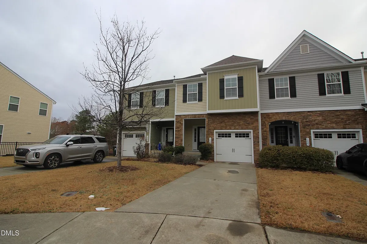 Building Photo - 1025 Havenbrook Dr