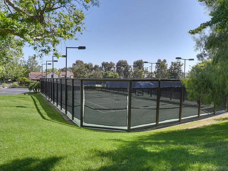 17586 Bocage Point — Photo 34