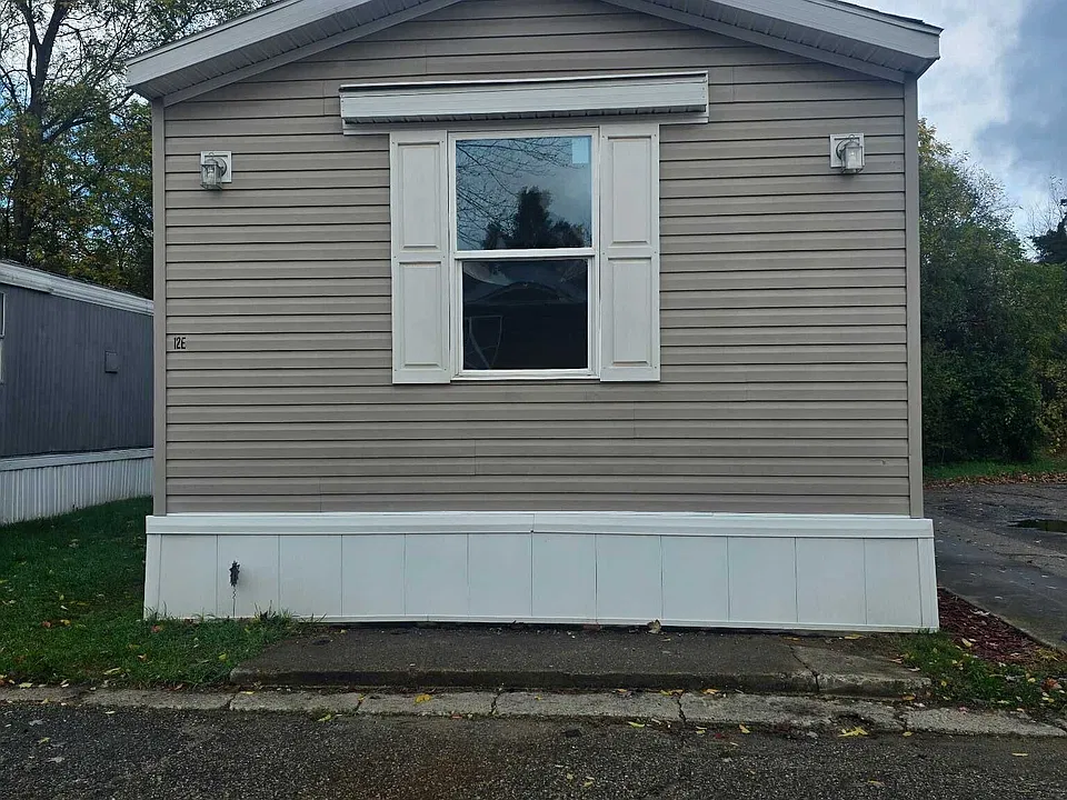 993 Michigan Ave E #12