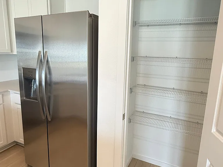 837 Lynx St — Photo 10