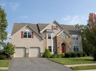 7 Lynam Lookout Dr, Newark, DE 19702