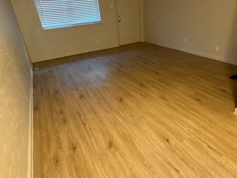Central North Apartments — Photo 10