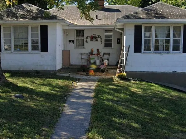 423 W, Chester, IL 62233