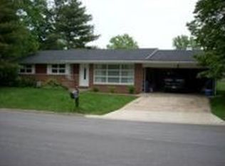 714 Vermont Pl, Godfrey, IL