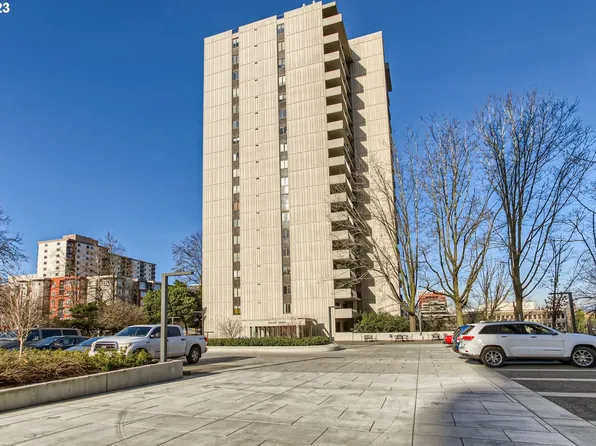 2211 SW 1st Ave Unit 702, Portland, OR 97201