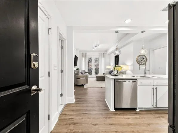 2255 Peachtree Rd NE Unit 323, Atlanta, GA 30309