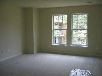4th image of 653 Nathaniel Chase Ln