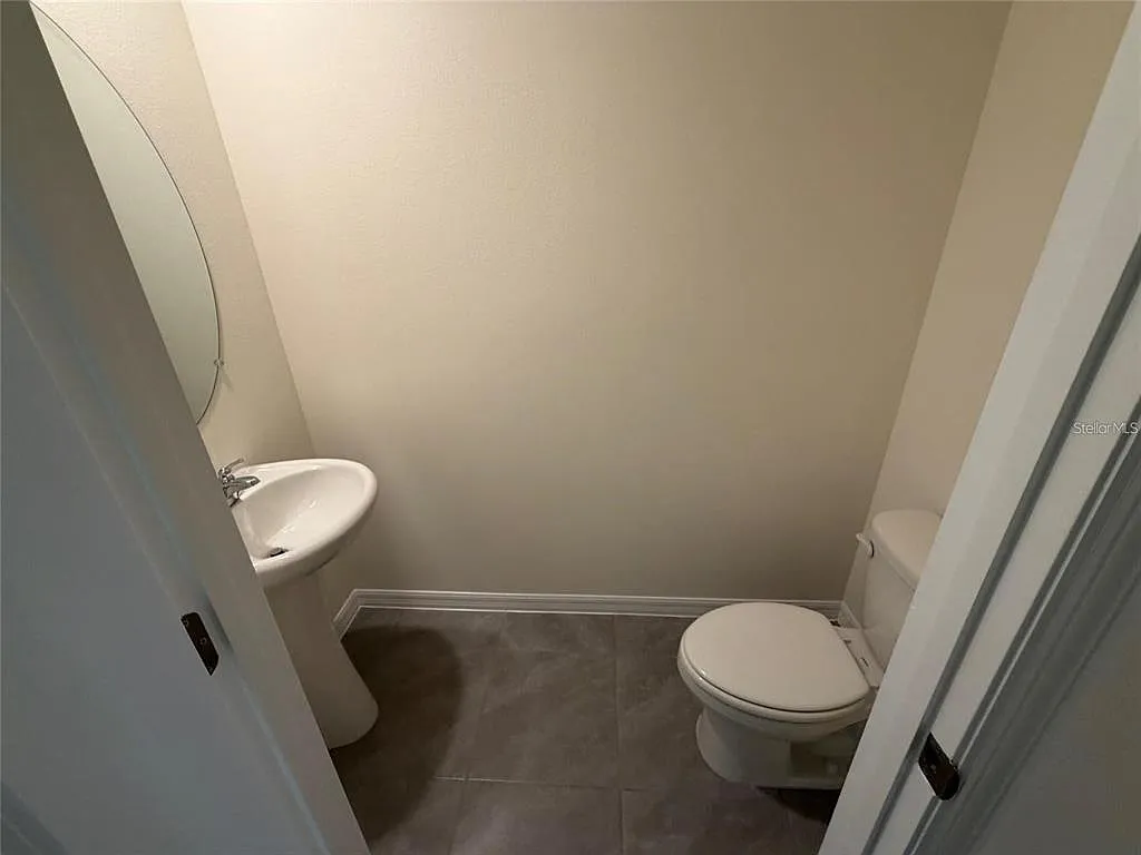 3 bed, 2.5 bath, 1505 sqft, $1,750 — Photo 3