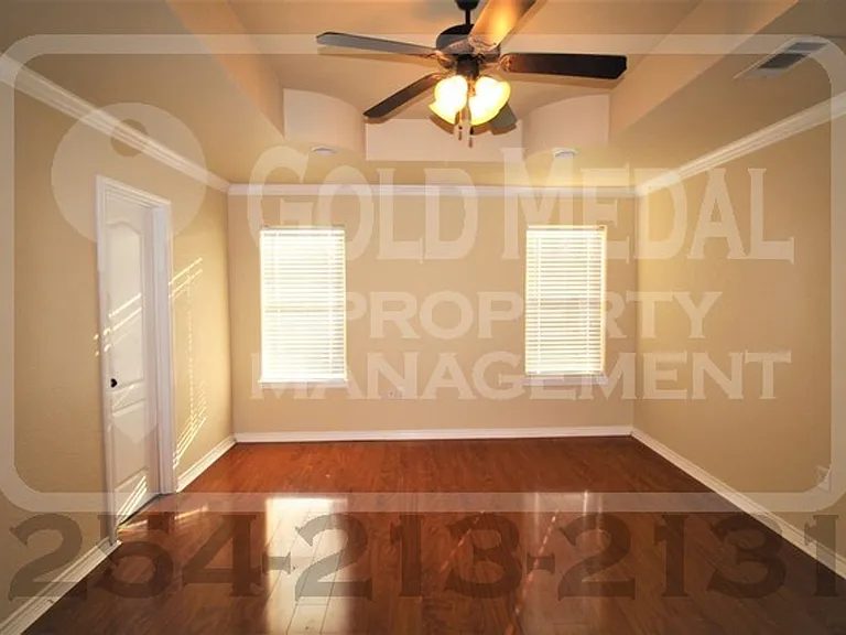 401 Hedy Dr — Photo 21