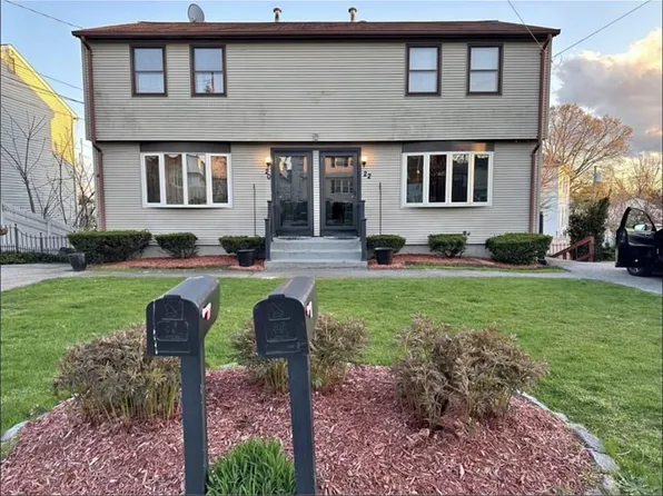 20 Pavilion Ct #22, Cranston, RI 02920