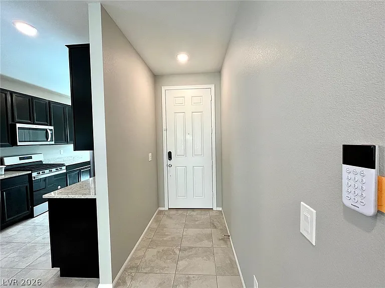 9748 Angel Valley Dr — Photo 8