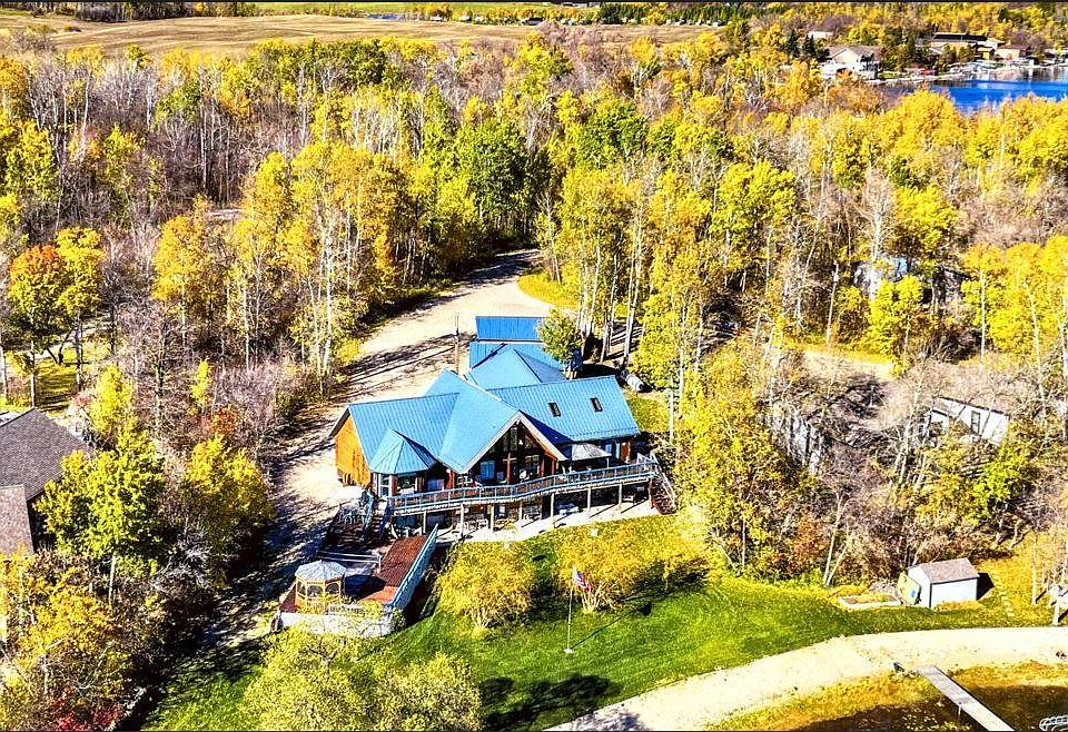 1st image of 724 Solpers Bay Rd