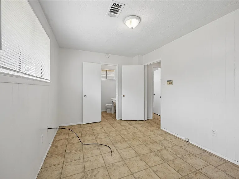 12639 Chiswick Rd — Photo 14
