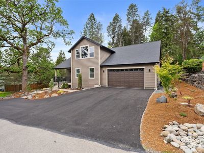 109 Elloway Oaks Drive, Chehalis, WA, 98532