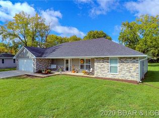 1207 S Maple St, Eldon, MO 65026