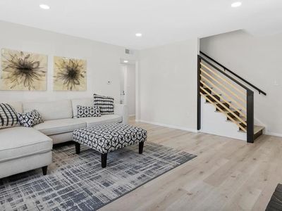 289 Elvado Way, San Diego, CA, 92114