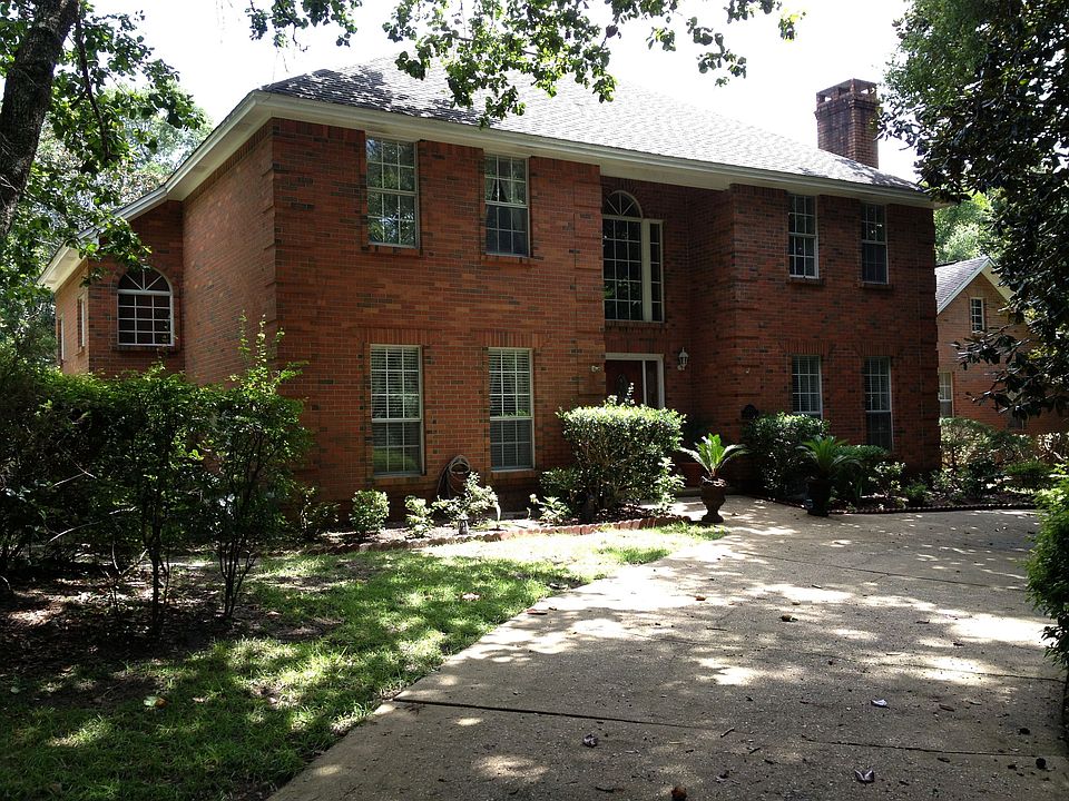 Front View of Home
