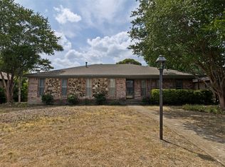 5842 Marview Ln, Dallas, TX 75227