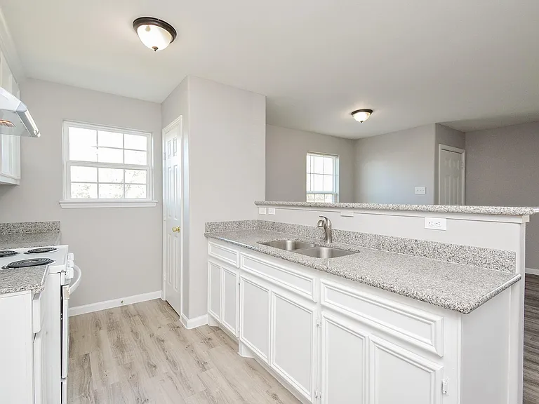 7611 Dyer St — Photo 11