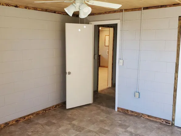 109 Circle Dr, East Dublin, GA 31027