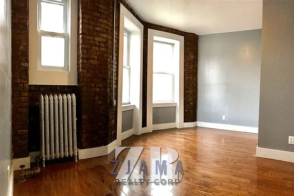 Rented by Zjama Realty Corp | media 14