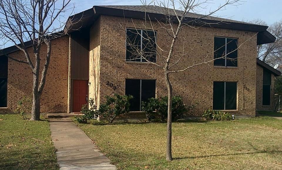 1st image of 209 N Saint Johns Dr