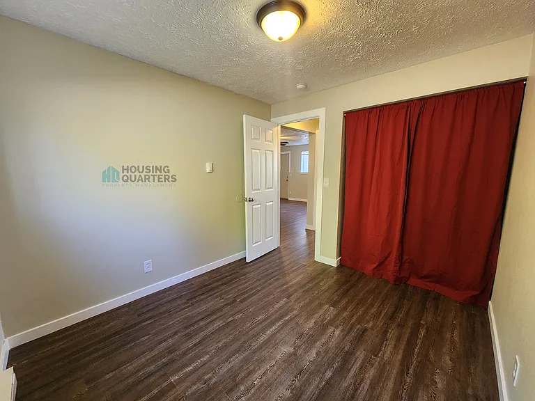 2917 N Mayfair St #8 — Photo 8