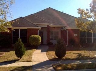 1265 Logan Dr, Lewisville, TX 75077
