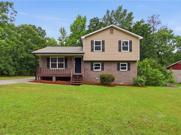 3936 Rolling Pl, Conley, GA 30288