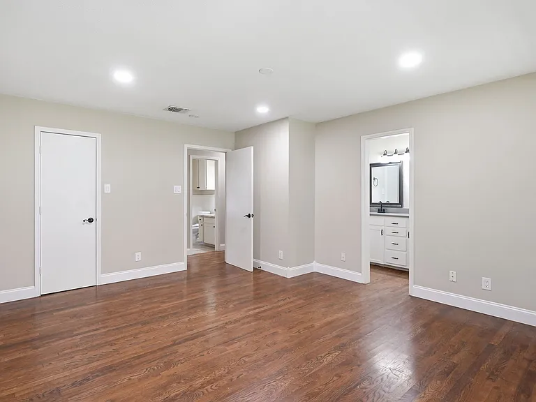306 Dove Creek Trl — Photo 13