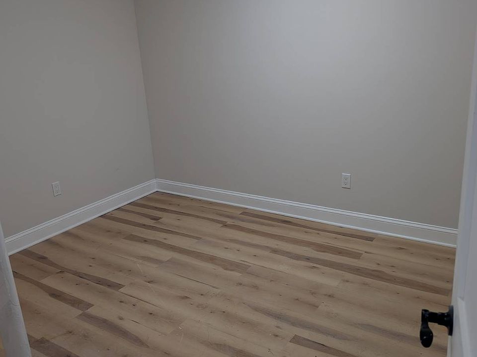 2nd image of 180 Wavecrest Ave