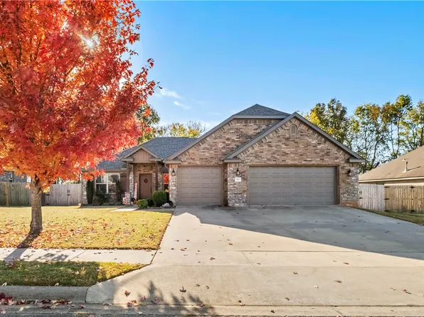 807 Sedgwick Dr, Prairie Grove, AR 72753