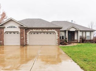 443 Kora Lane St, Jacob, IL 62281