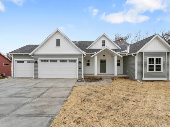 180 Mariahwynn Ter, Lodi, WI 53555
