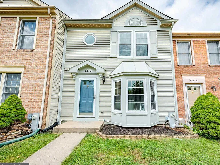 4312 Southfield Dr — Photo 2