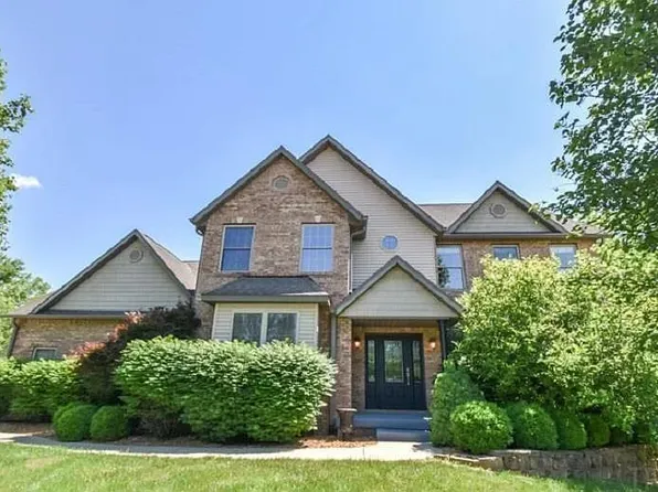 1191 E Secretariat Ct, Bloomington, IN 47401