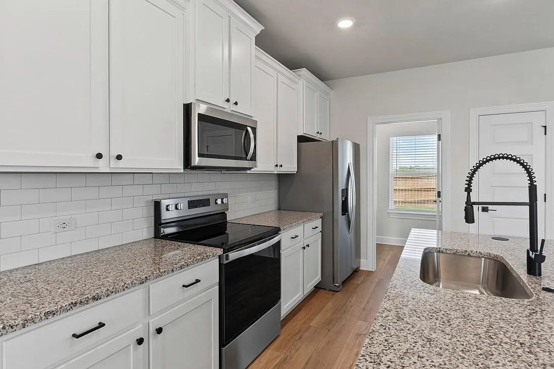 3 bed, 2.5 bath, 1519 sqft, $2,840 — Photo 4