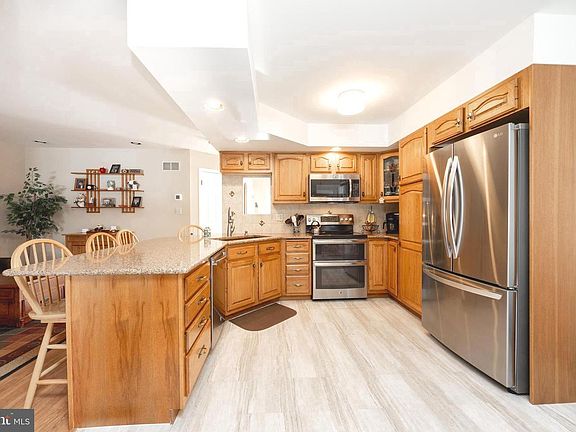 4th image of 621 Fagleysville Rd