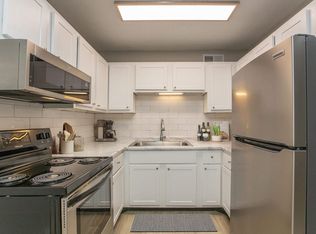 830 Peachers Mill Rd #401, Clarksville, TN 37042