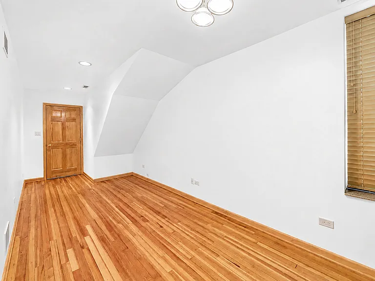 2713 N Marshfield Ave #1 — Photo 12
