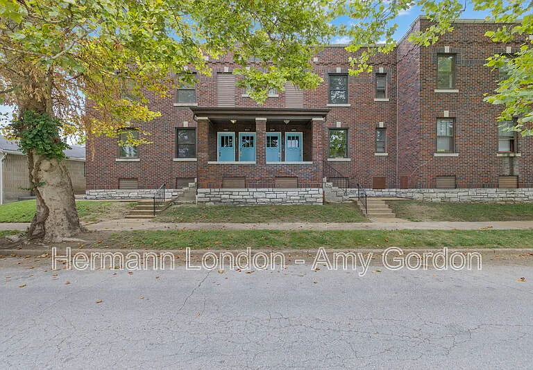 6024 Dewey Ave — Photo 1