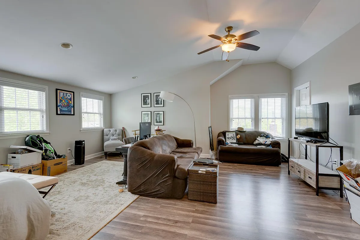 Main House Living Room - 43rd Ave N