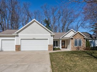 18123 Woodland Trl, Spring Lake, MI 49456