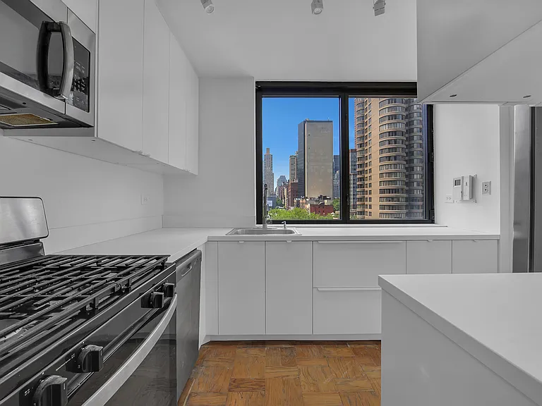 630 1st Ave #9M — Photo 14