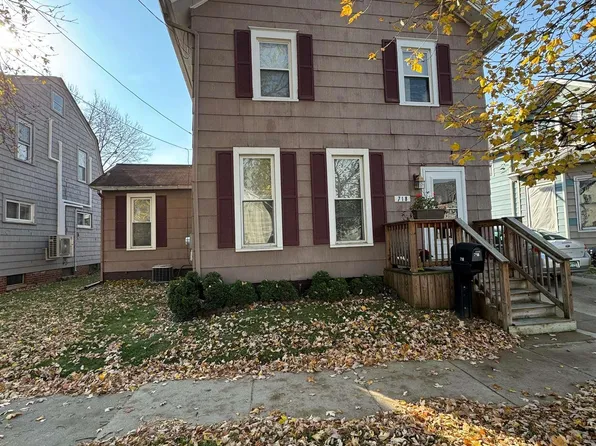 718 E Maumee St, Adrian, MI 49221