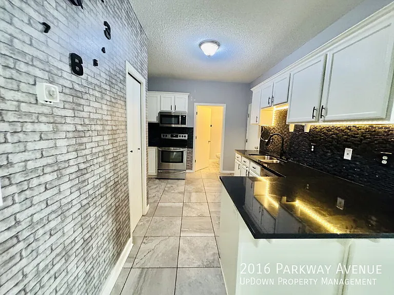 2016 Parkway Ave — Photo 8