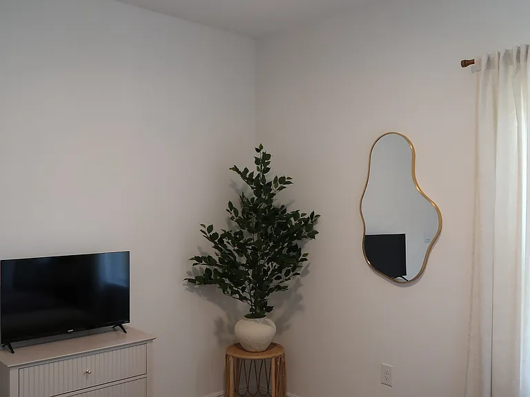 635 Melrose Way — Photo 16