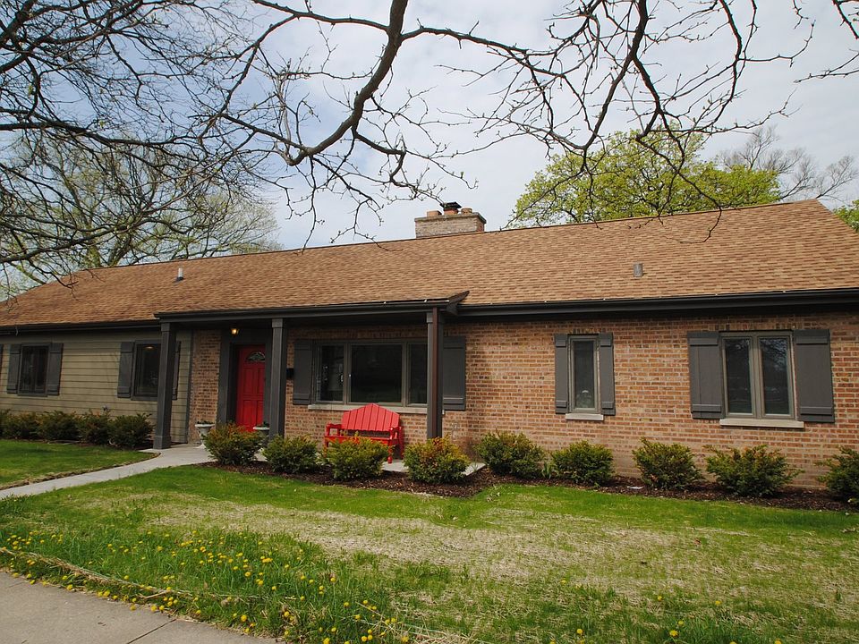 1st image of 1900 Larkdale Dr