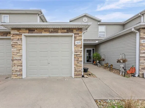 1623 SW Mission Rd, Lees Summit, MO 64081