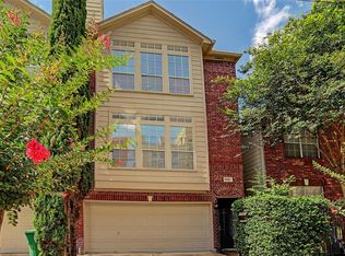 5326 Blossom St, Houston, TX 77007